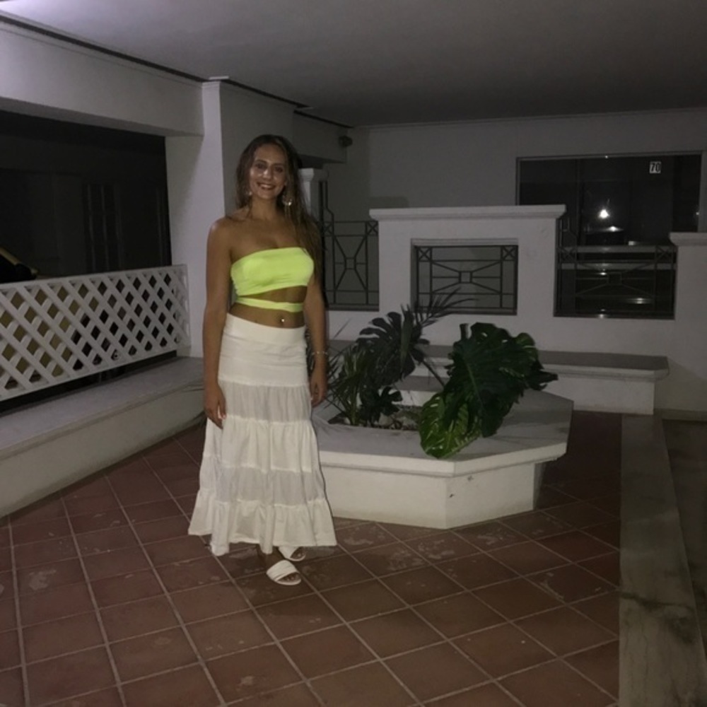 Long white skirt‎ Size Small